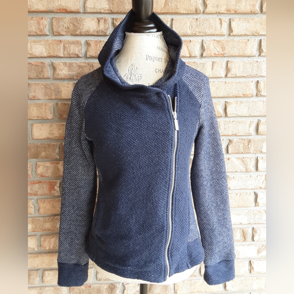 Lucky Brand Blue Long Colorblocked Sleeve Moto Style Textured Jacket. - Picture 2 of 8